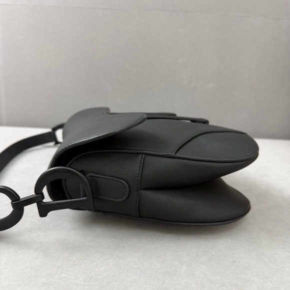 ❌sold❌Authentic Dior Black Shoulder Bag - Picture 4 of 8